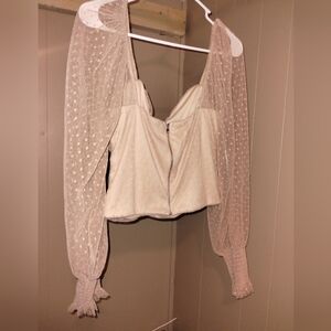 BNWT Fashion Nova size Large lacy crop top peasant tucked bodice size large